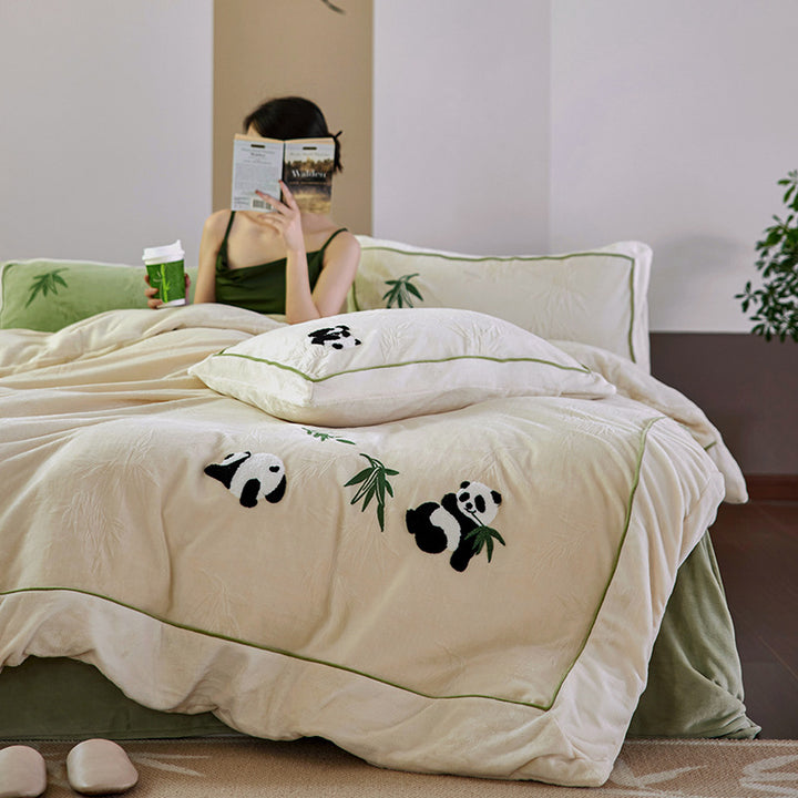 Cozy milk fiber fleece bedding, panda design