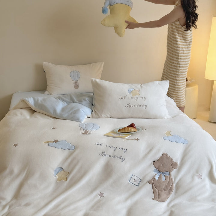 Milk fiber bedding with cartoon motifs, 3–4 piece