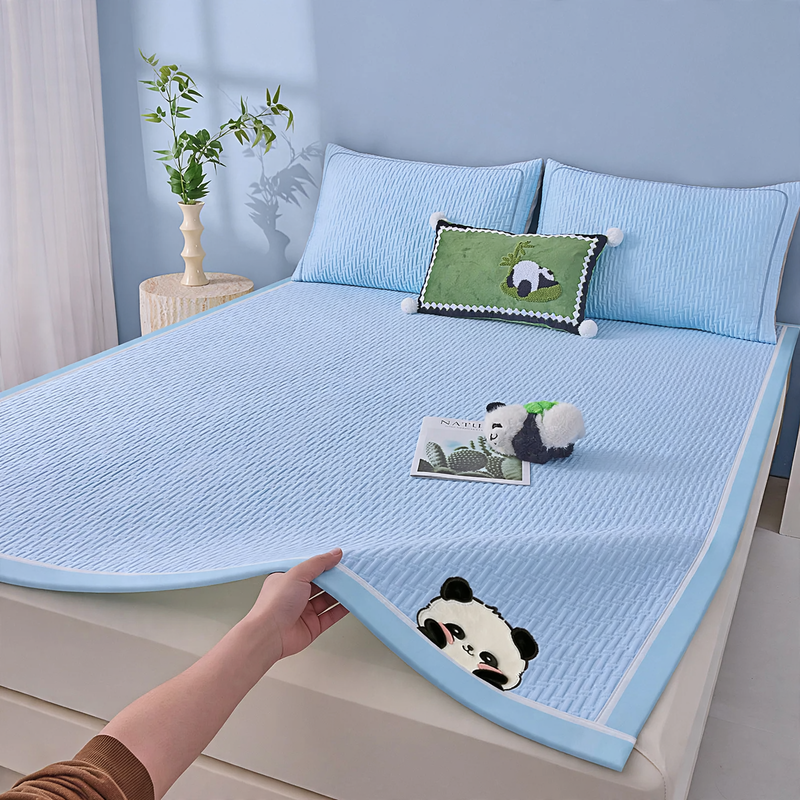 Cooling mat made of viscose fiber, machine washable