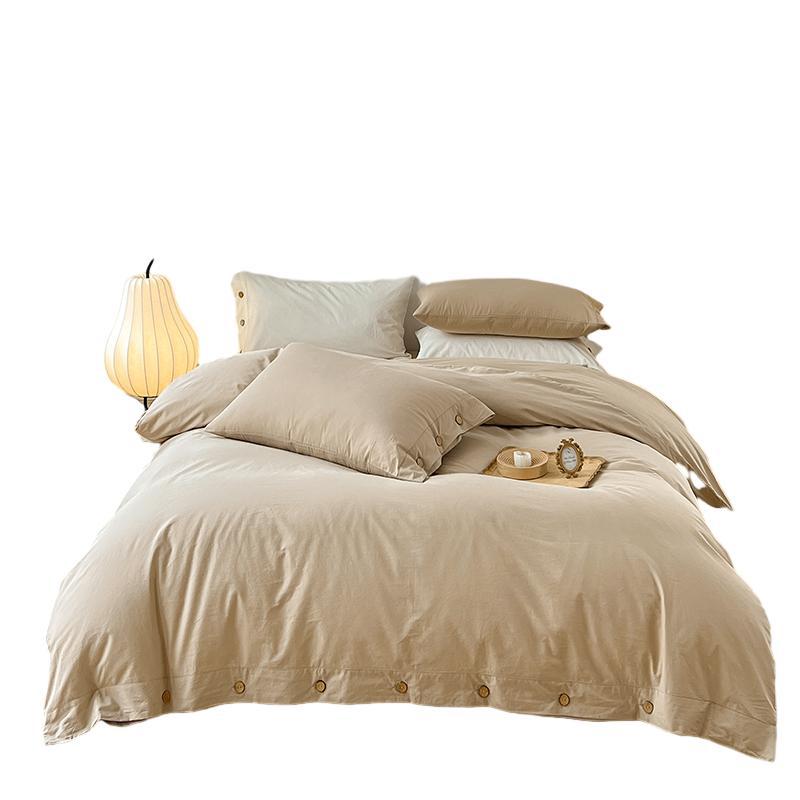 Duvet cover set made of washed cotton with button closure