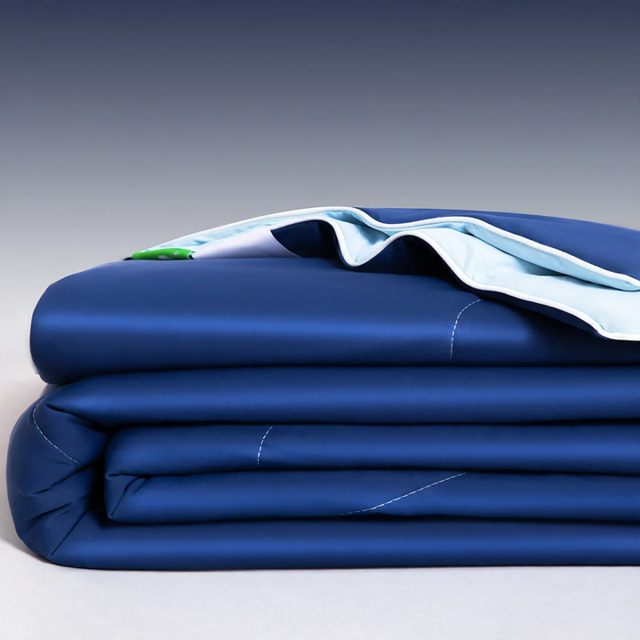 Summer blanket made of polyester, washable