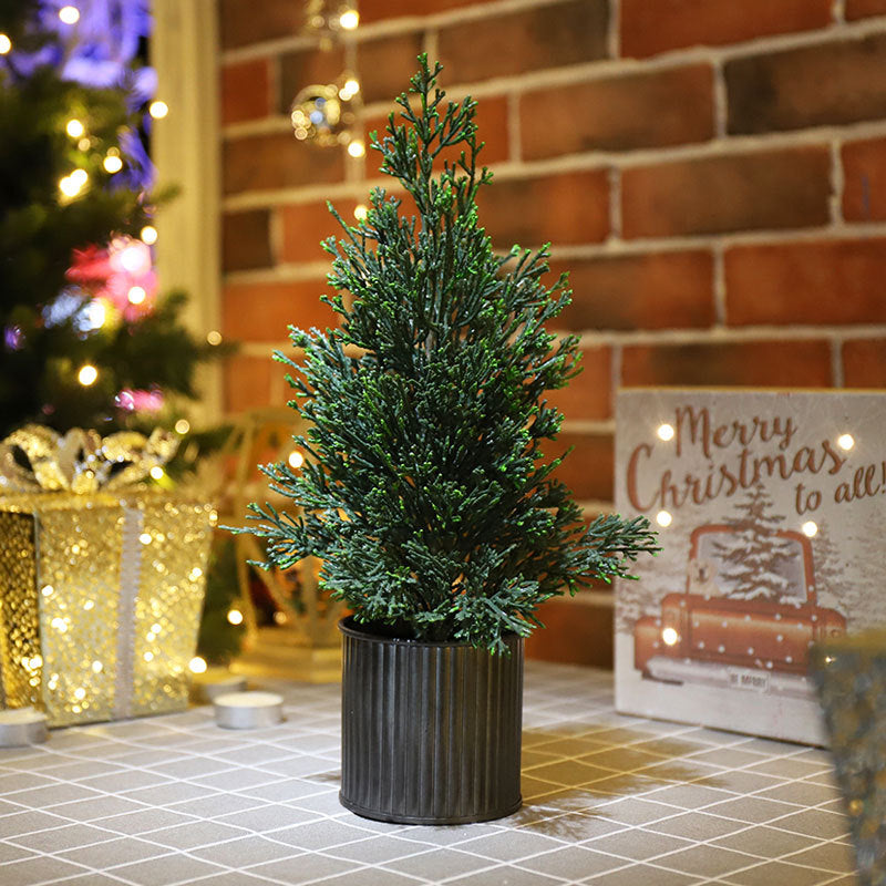 Mini Christmas tree made of PVC with lighting
