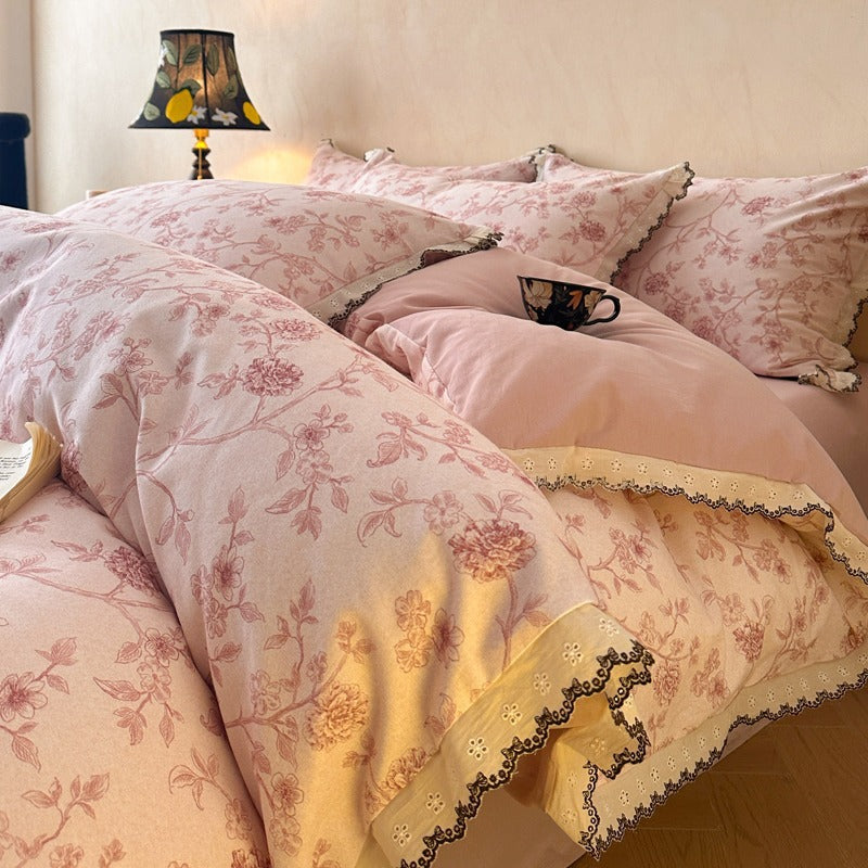 Cotton bedding set, brushed, vintage style, with lace trim