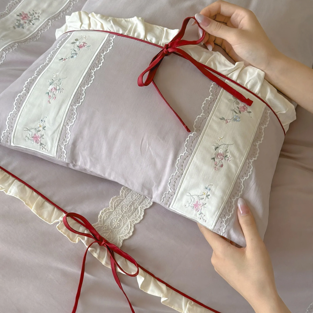 Elegant cotton bedding set with embroidery and bows