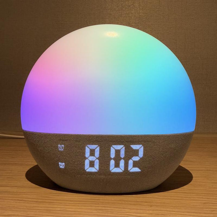 Wake light with sunrise simulation and FM radio