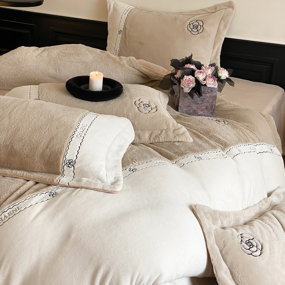 Elegant milk fiber fleece bedding set with embroidery