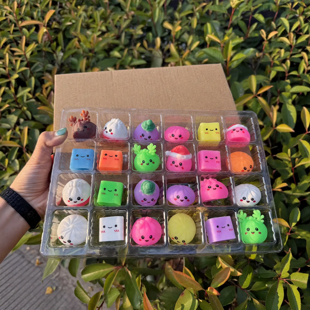 Christmas Advent Calendar with 24 Squeeze Toys
