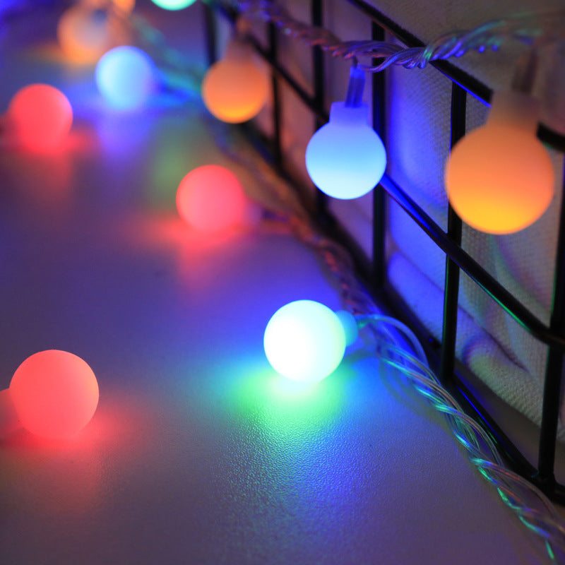LED string lights with balls and stars, battery operated