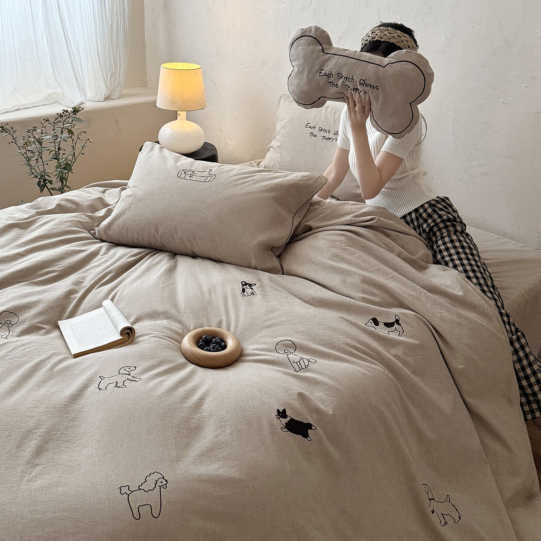 Cotton bedding set with dog embroidery