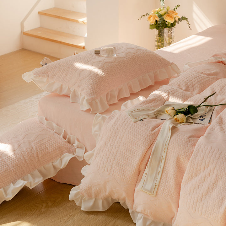 Winter bedding set made of milk fleece with ruffled edge