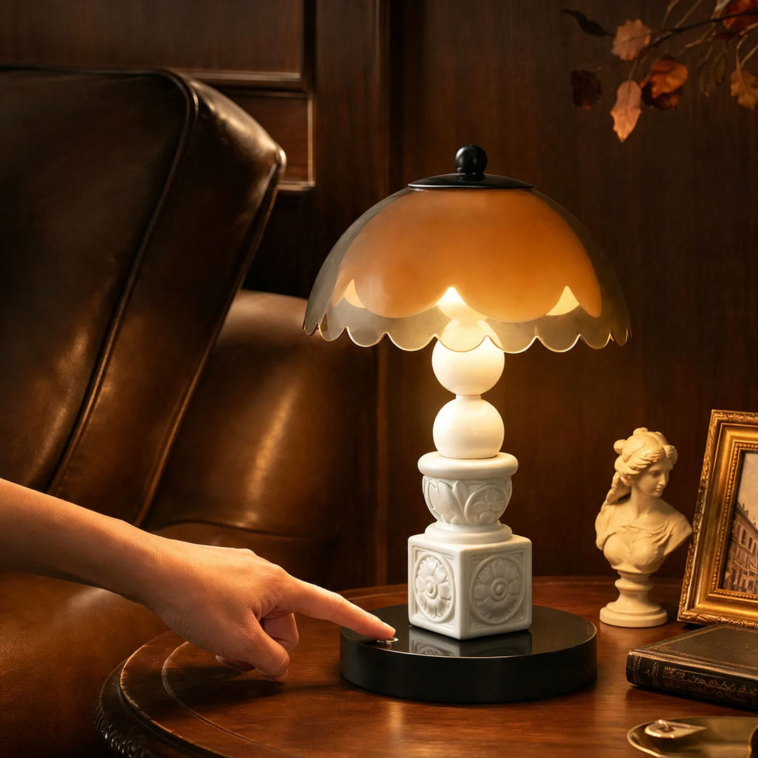 Nightstand lamp with jellyfish relief motif, white