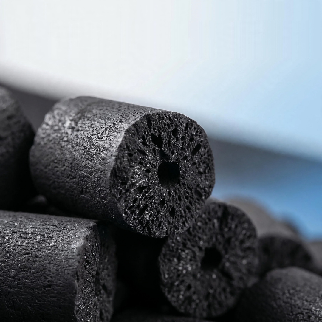 Activated carbon bags with high adsorption power