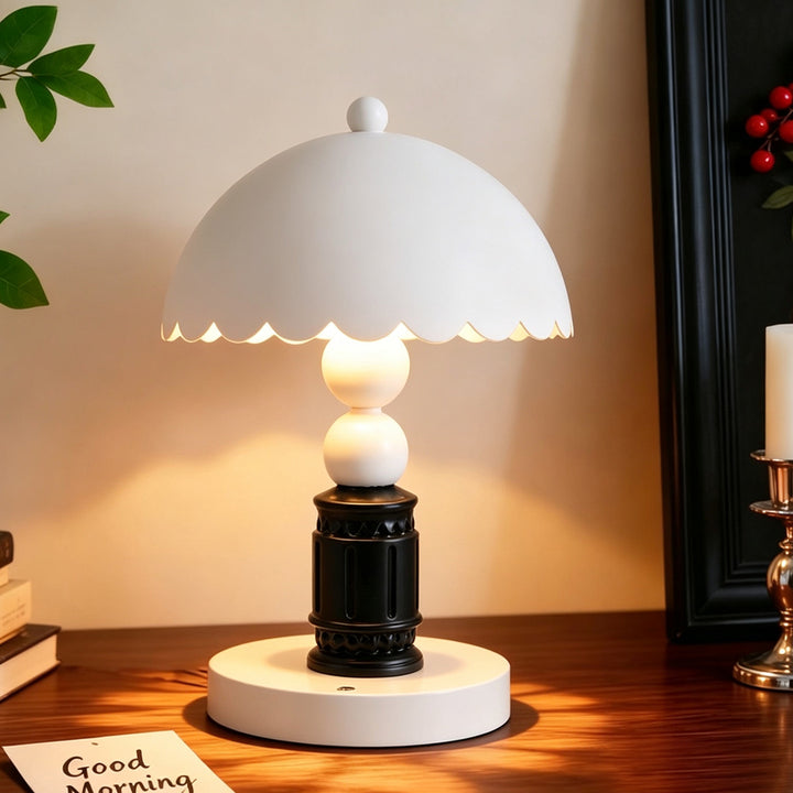 Table lamp with relief pattern, column shape