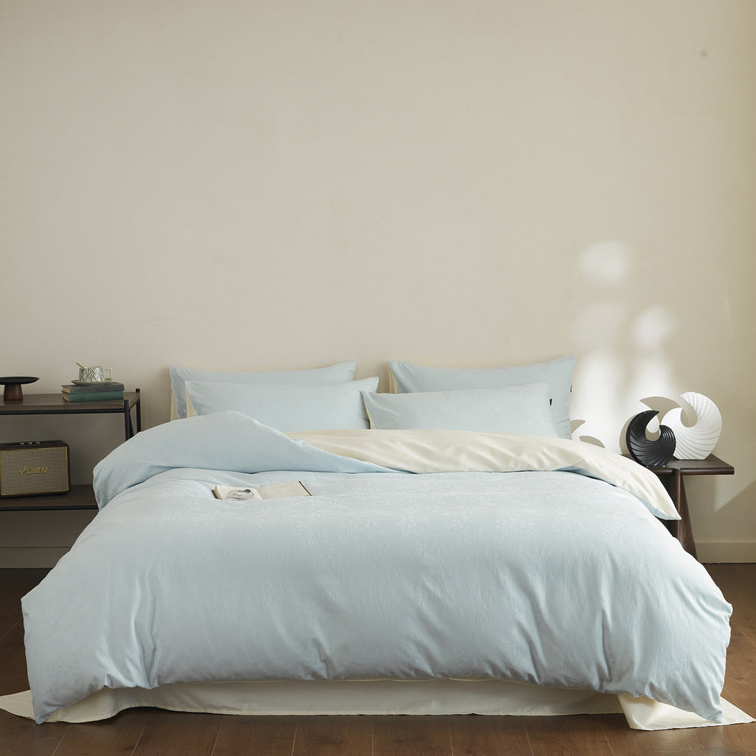 Bedding set made of washed long-staple cotton, jacquard