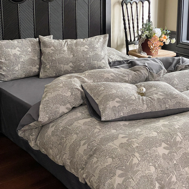 Cotton bedding set with jacquard weave