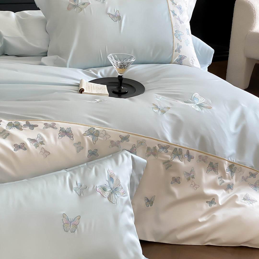 Cotton bedding set with butterfly pattern