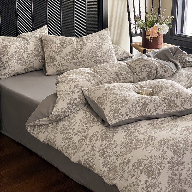 Cotton bedding set with jacquard weave