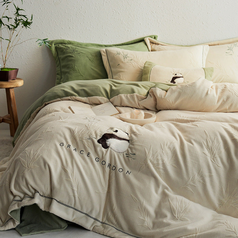 Cozy milk fiber fleece bedding, panda design