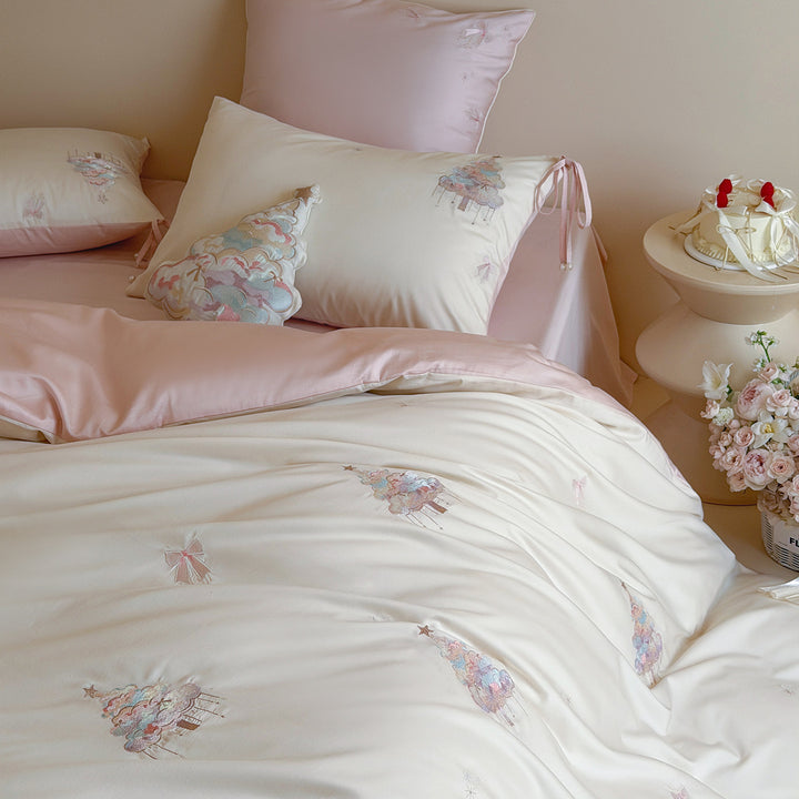 Embroidered long-staple cotton bedding with floral pattern