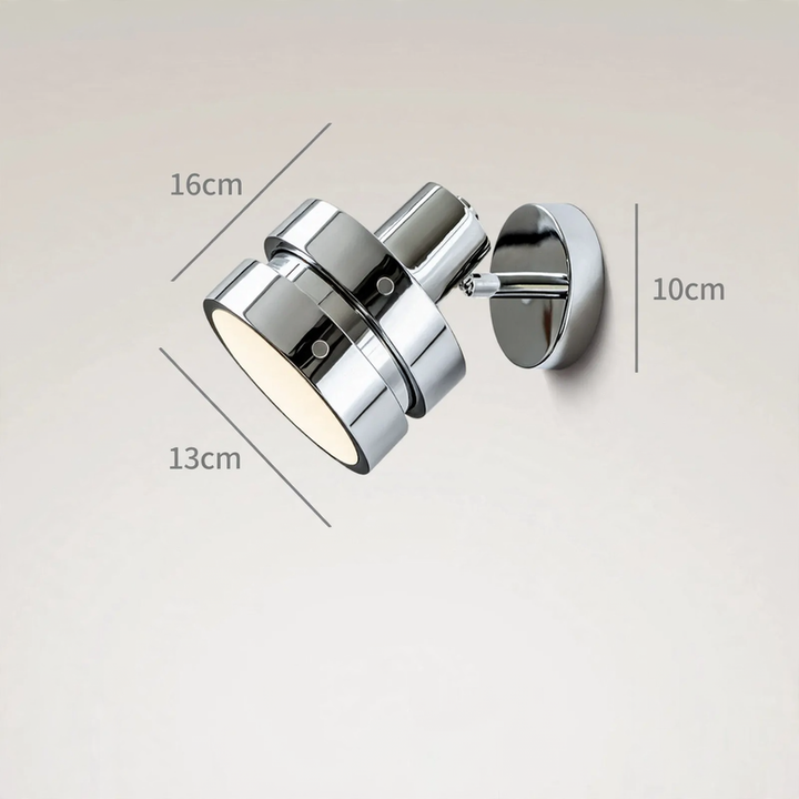 Adjustable wall lamp with swivel arm