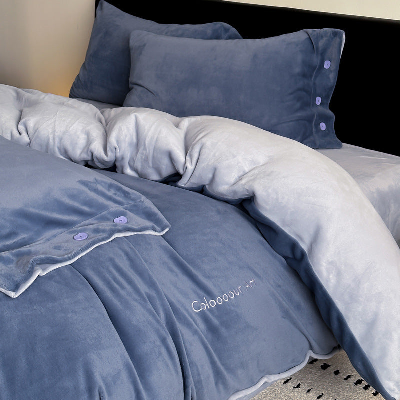 Minimalist bed set made of milk fiber