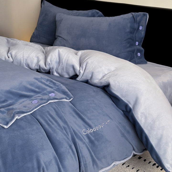Minimalist bed set made of milk fiber