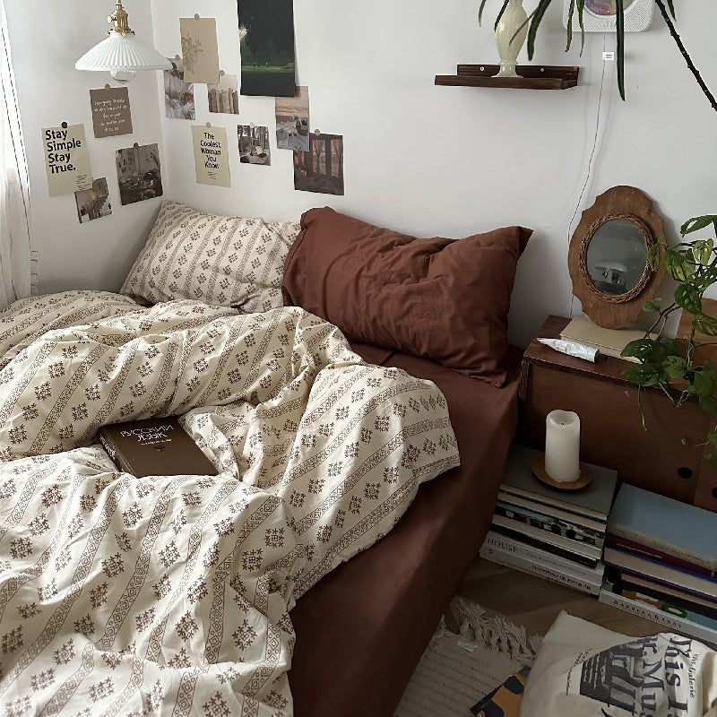 Cotton bedding set, vintage design