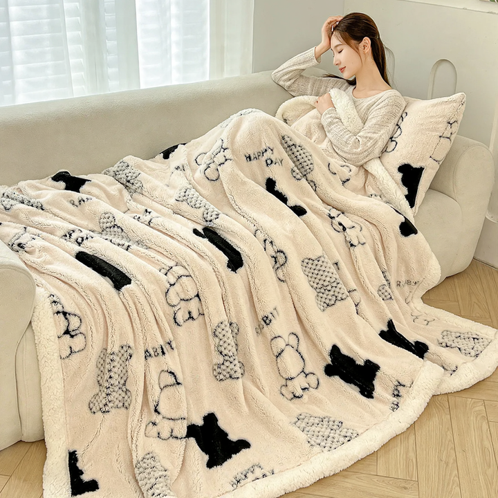 Soft cuddly blanket made of cotton fleece