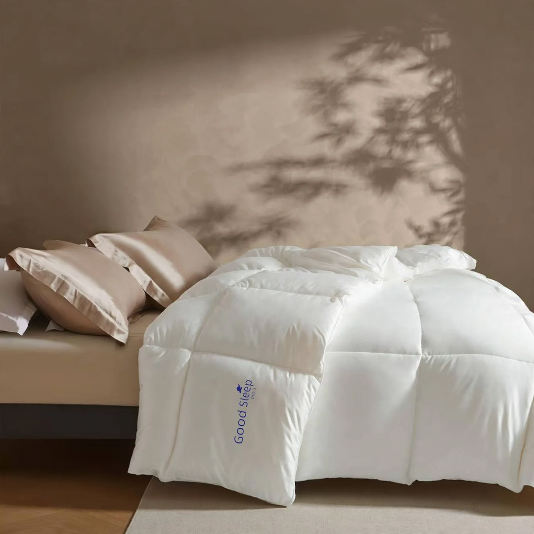 Ultra-fine down quilt, four seasons