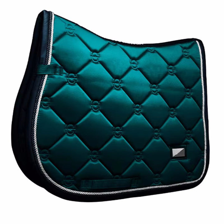 Saddle pad made of satin