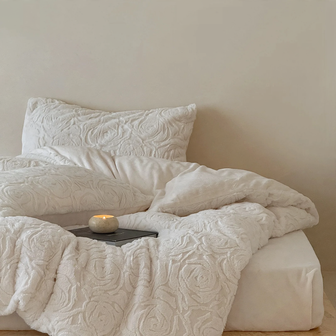 Milk fleece bedding set, 320g, with embossing pattern