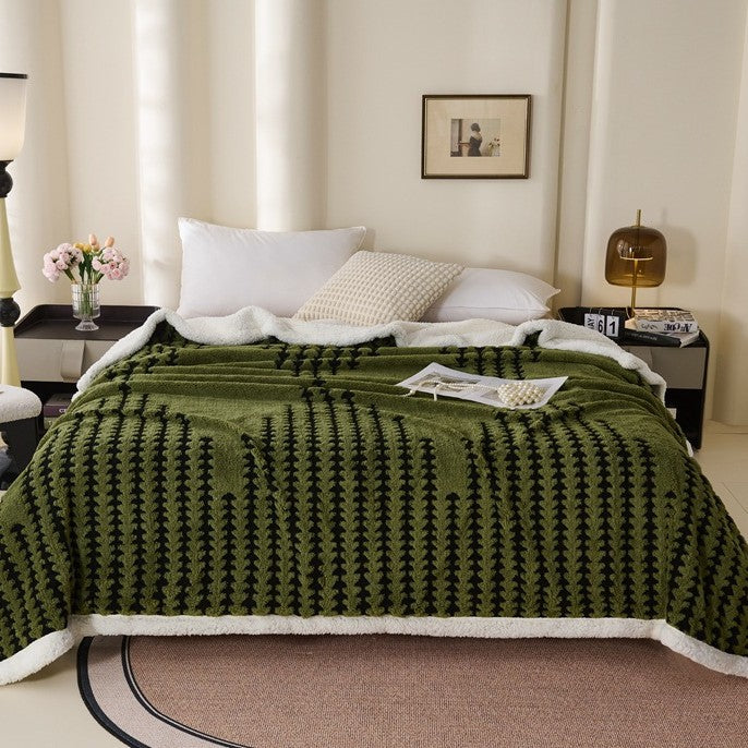 Double-layered throw blanket with lamb fleece look