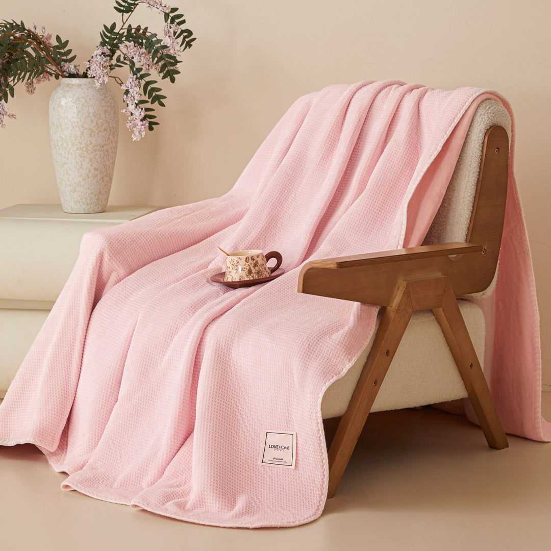 Waffle throw blanket made of milk fiber fleece