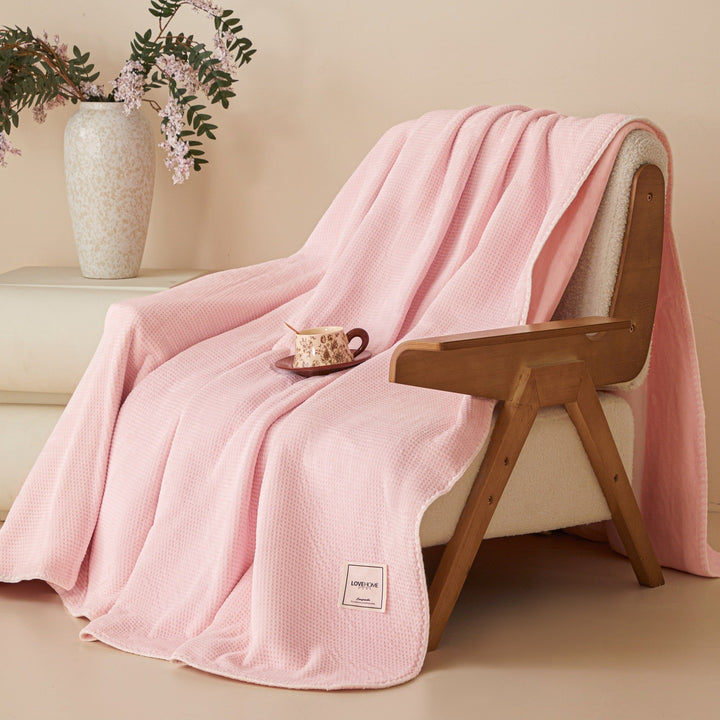 Waffle throw blanket made of milk fiber fleece