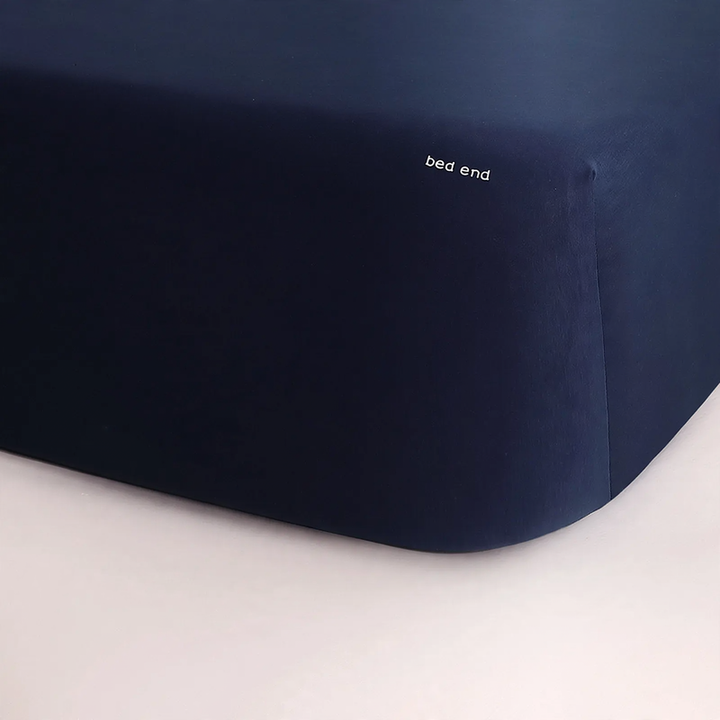 Cooling fitted sheet made of ice silk knit