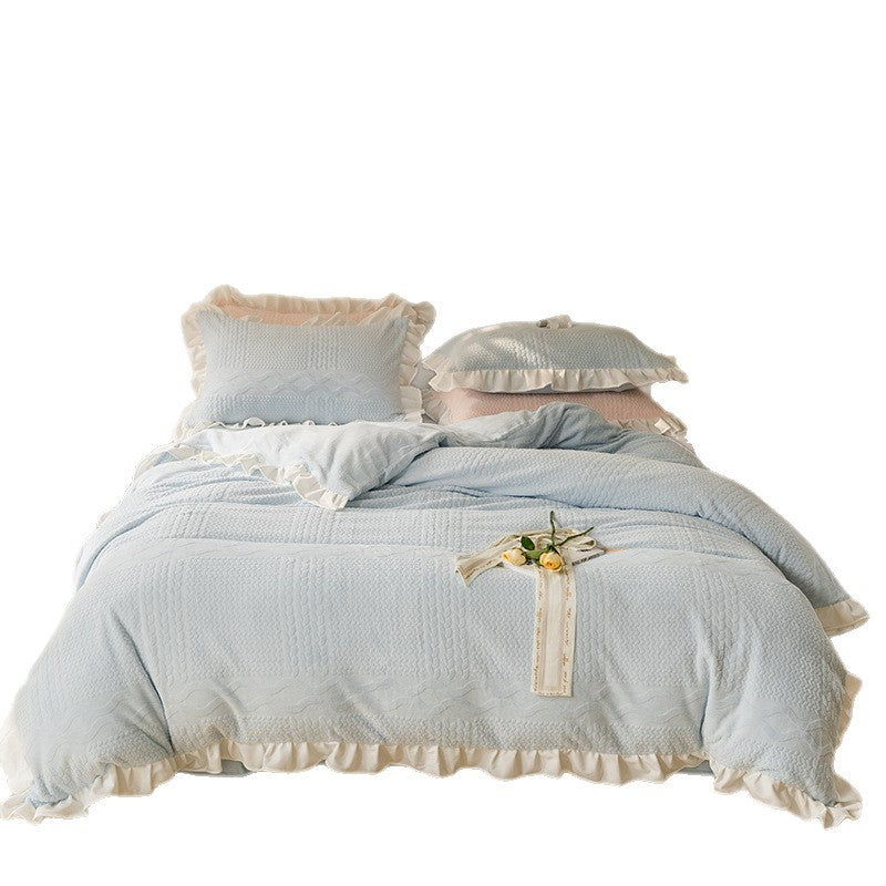 Winter bedding set made of milk fleece with ruffled edge