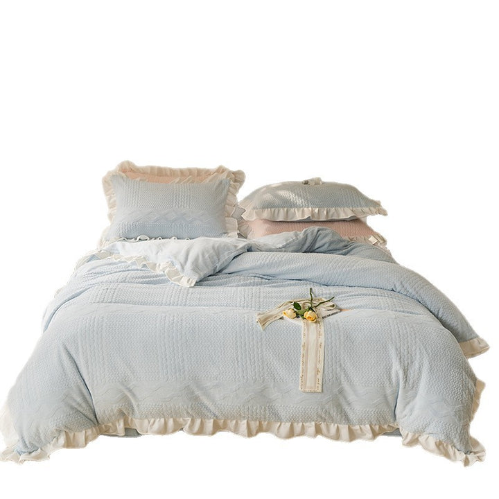 Winter bedding set made of milk fleece with ruffled edge