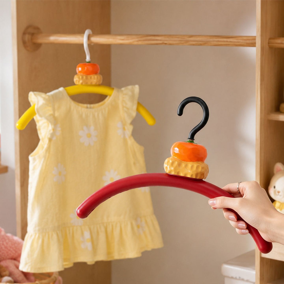 Clothes drying rack with clips, cartoon design, ABS