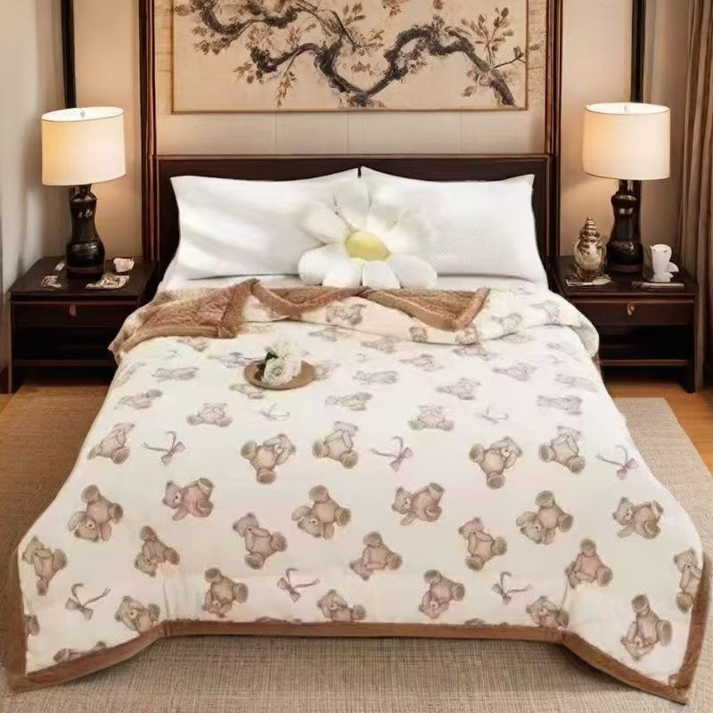 Double-sided cotton duvet with printed pattern