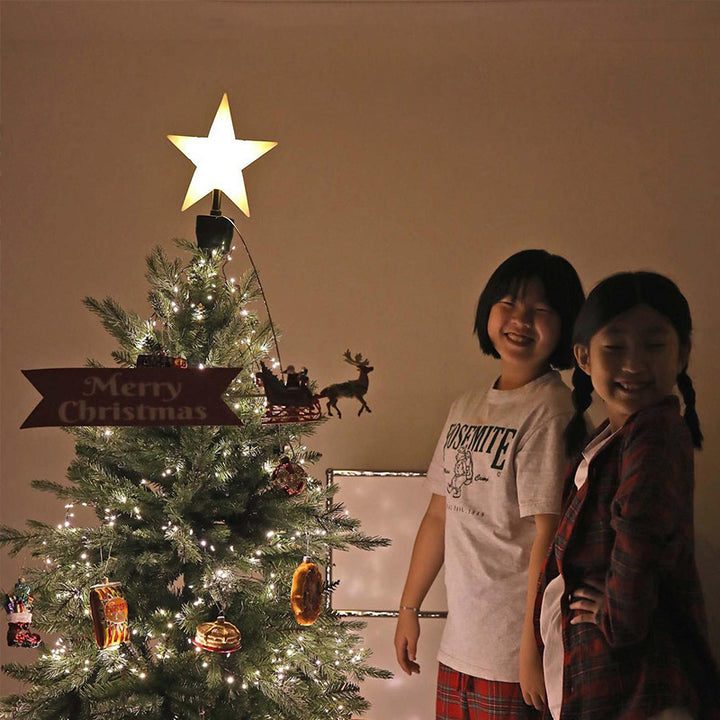 Illuminated and rotating Christmas tree star