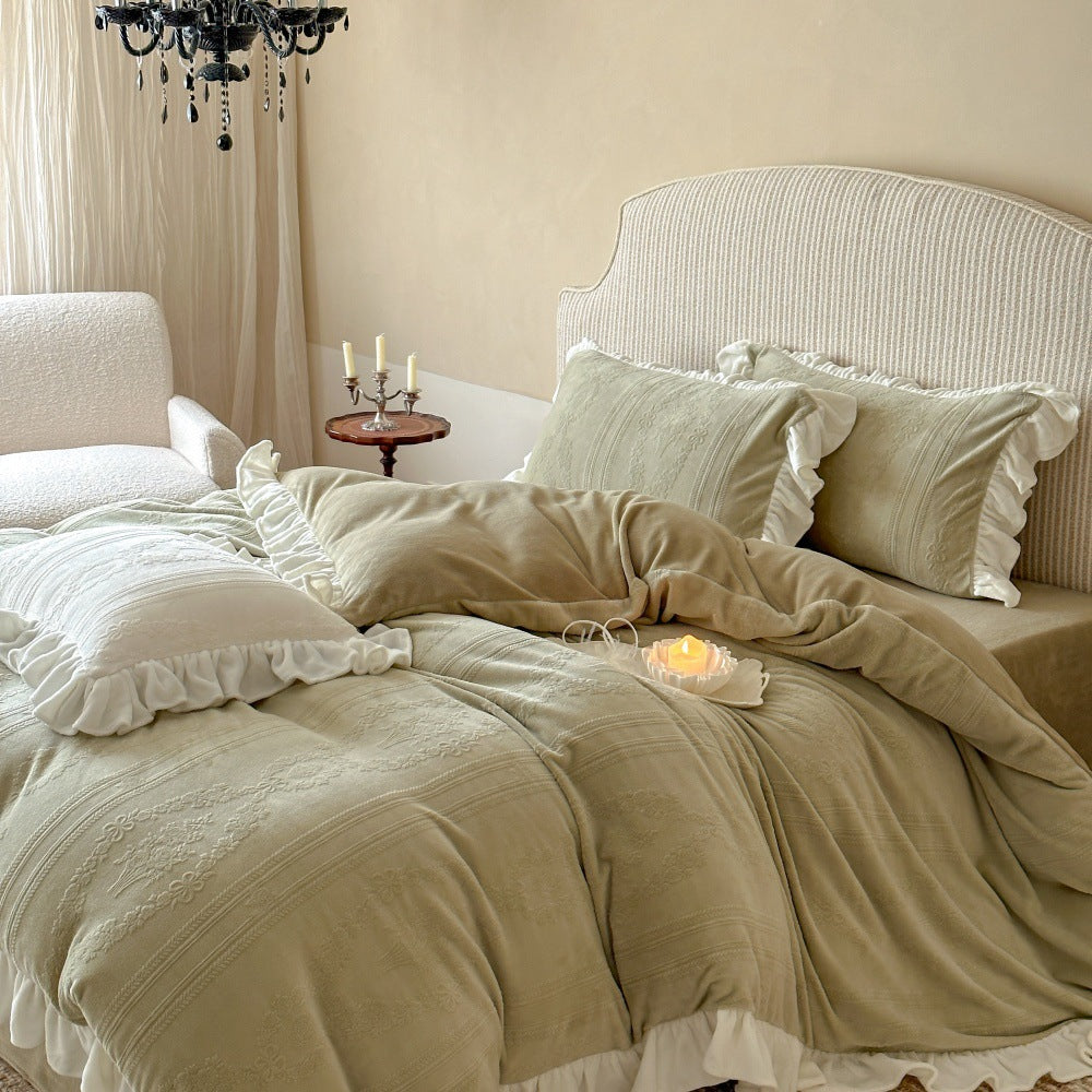 Romantic milk fiber fleece duvet cover set with lace