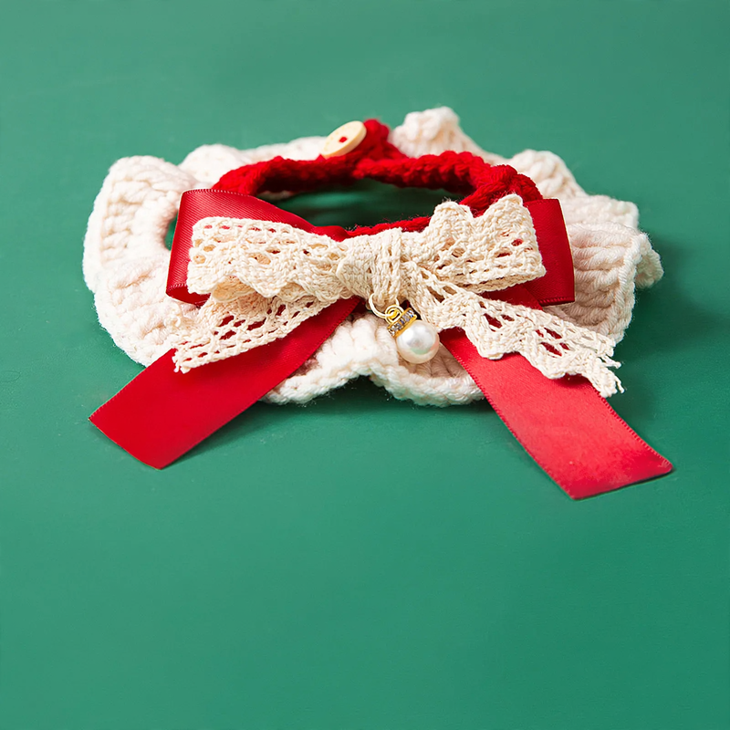 Hand-knit scarf for cats