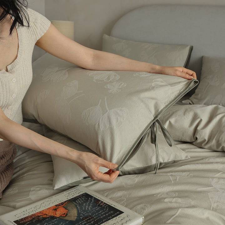 Bedding set made of long-staple cashmere with floral pattern