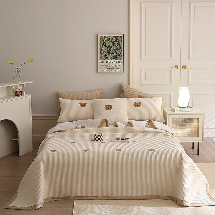 Reversible baby fur bedspread, Korean style