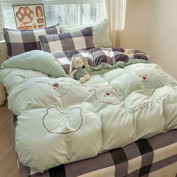 Winter bed linen set made of milk fiber fleece, double-sided