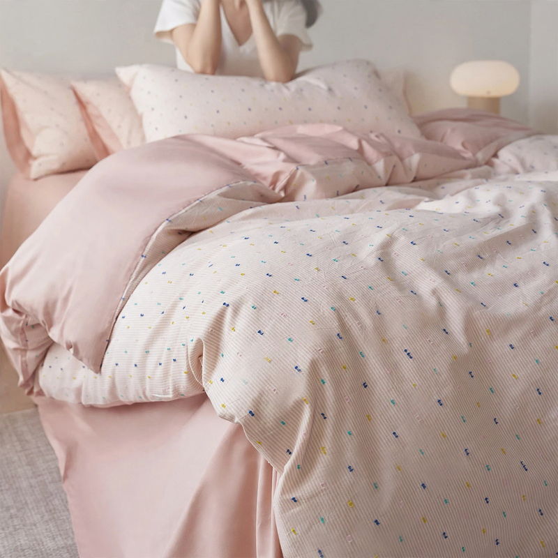 Cotton bedding set, yarn-dyed, dotted