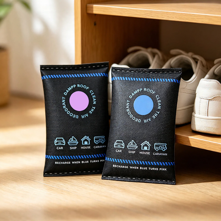 Color-changing silicone desiccant bag against moisture
