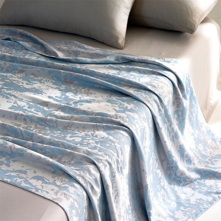 Cooling summer blanket made of lyocell fibers, lightweight