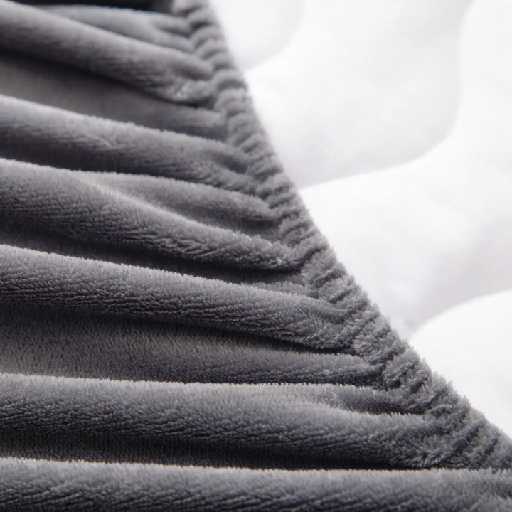 Milk fiber fitted sheet with padding, washable