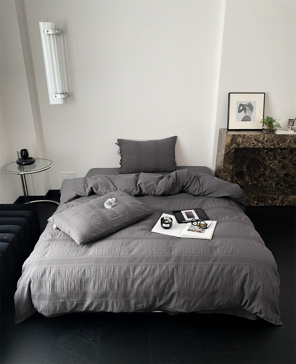 Seersucker bedding set made of cotton, solid color